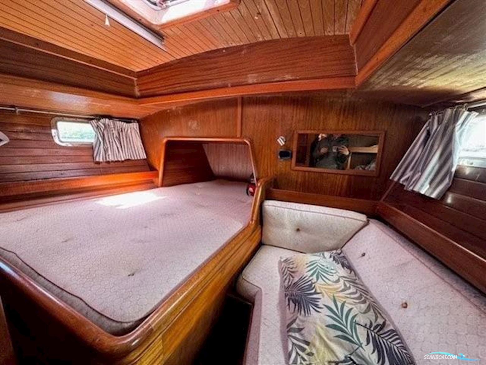 Aphrodite 42 Ketch