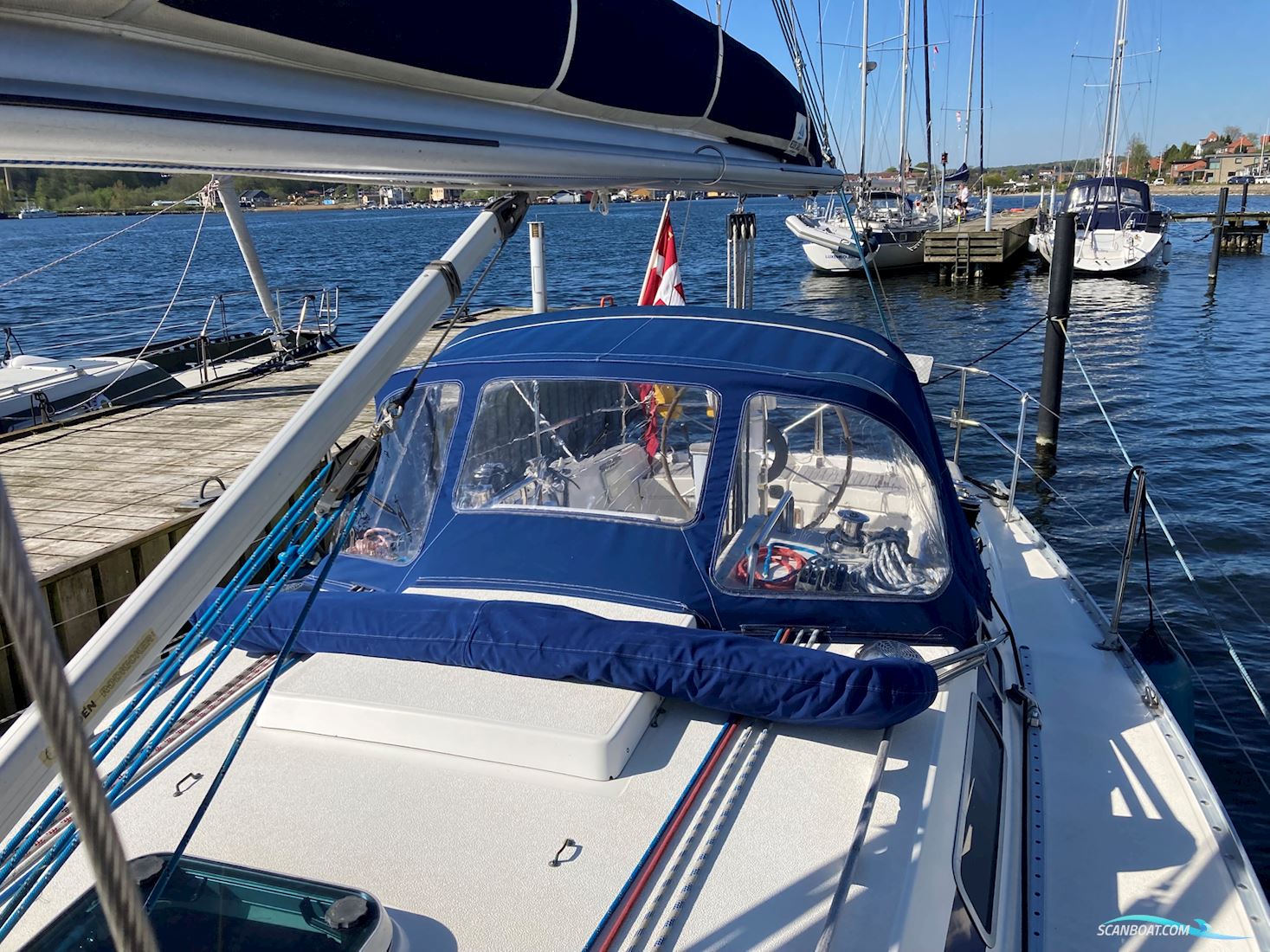 Arcona 36
