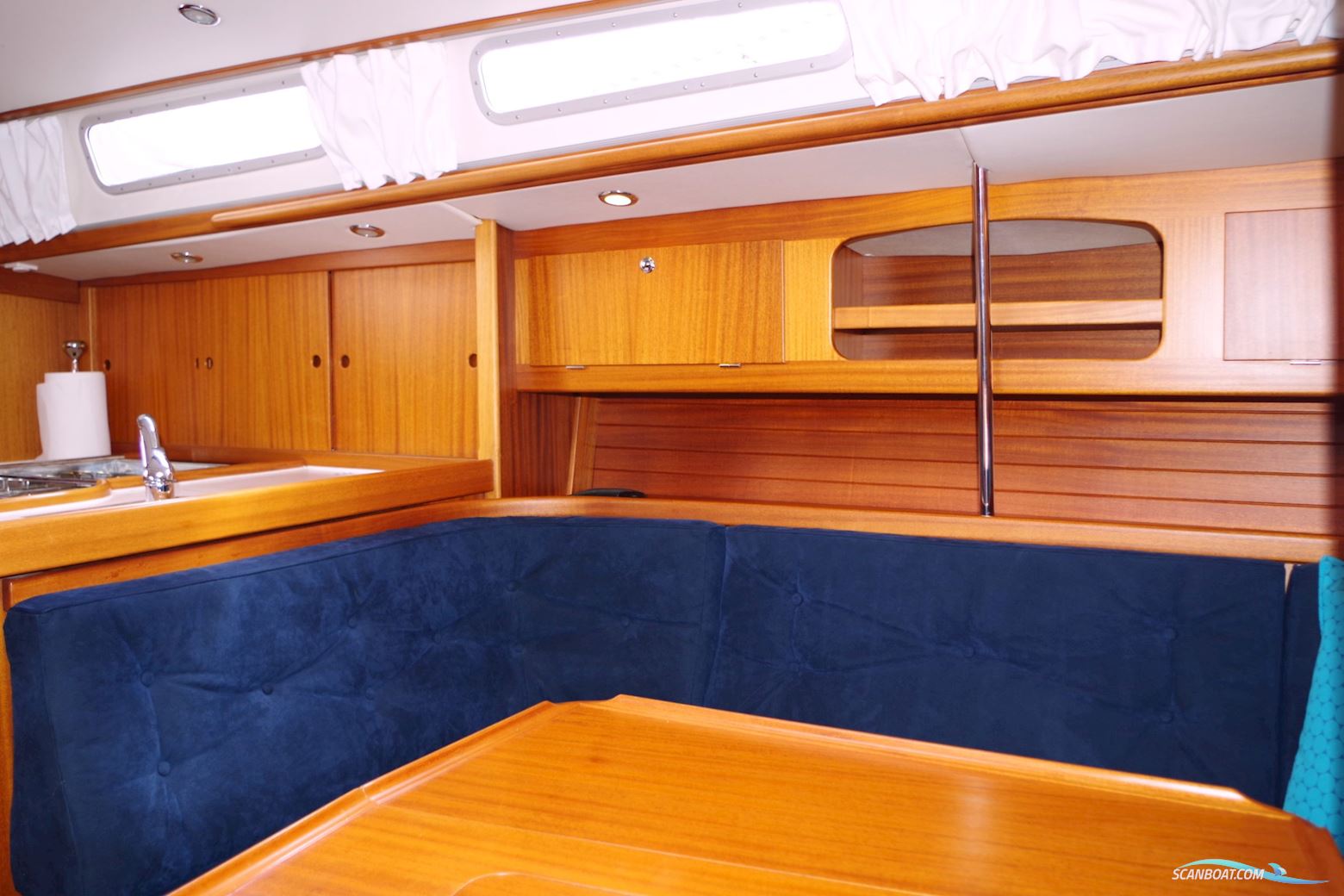Arcona 370