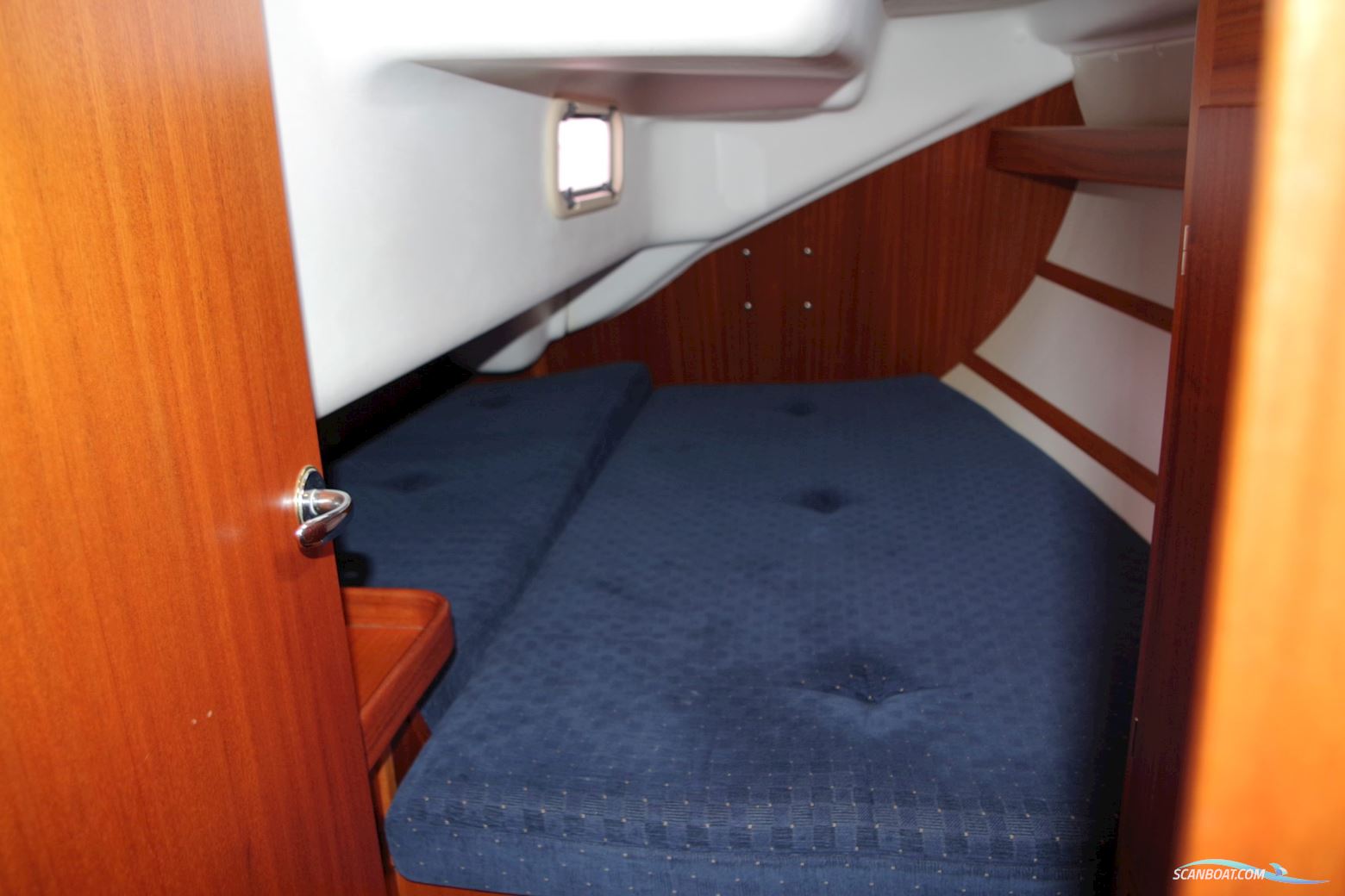 Arcona 370