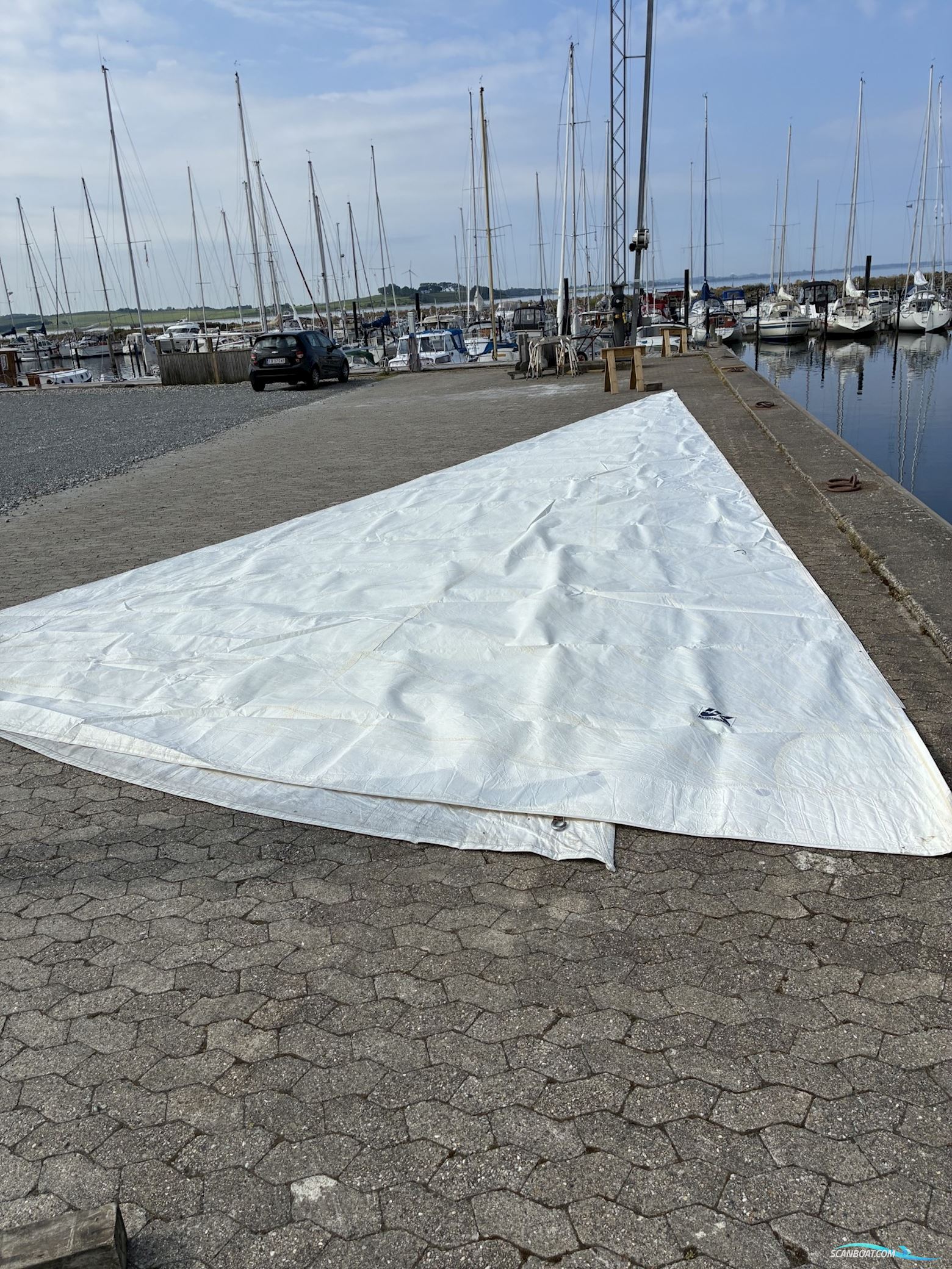 Arcona 370