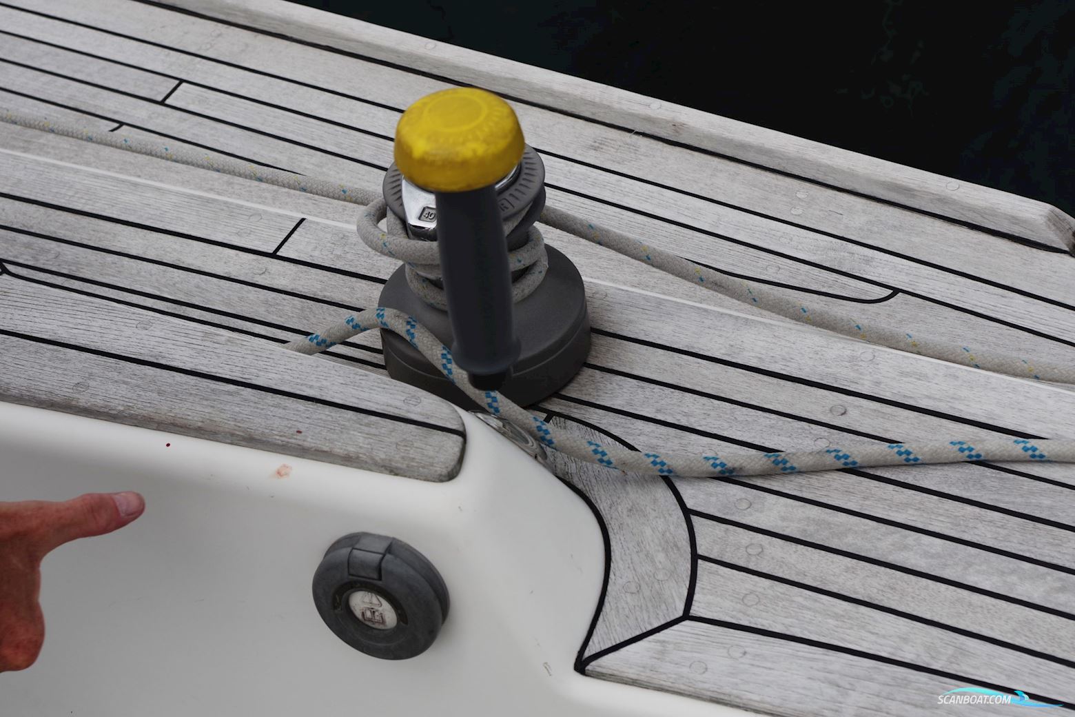Arcona 370