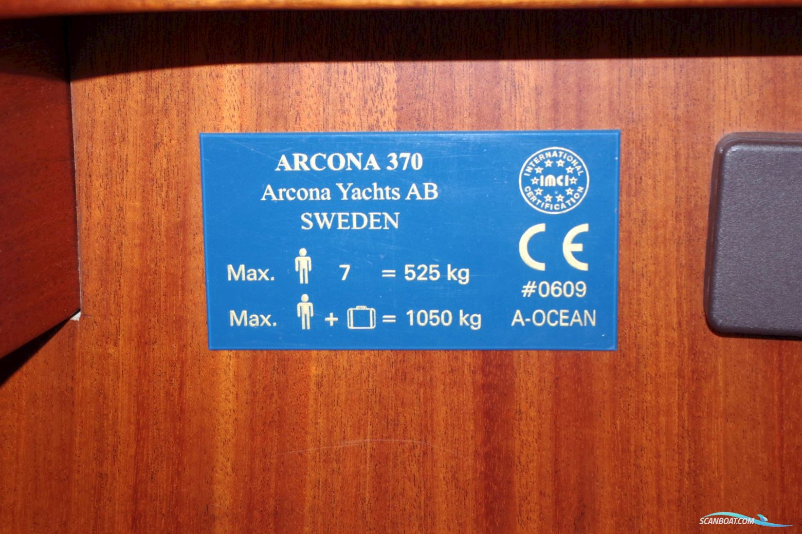 Arcona 370