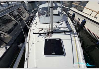 Axopar Bente Sailingboat 2016, with Electro-Engine: Torqeedo 2.0 Pod engine, Sweden