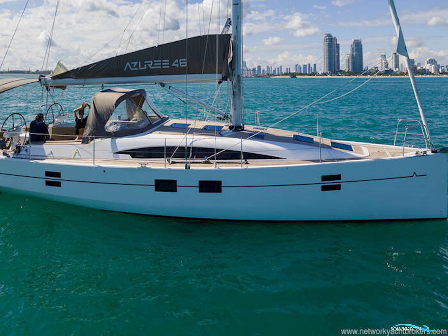 Azuree 46