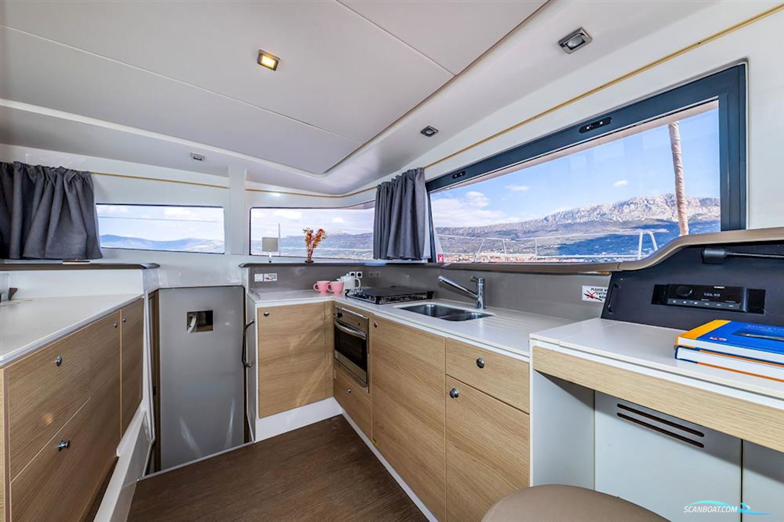 Bali Catamarans 4.1
