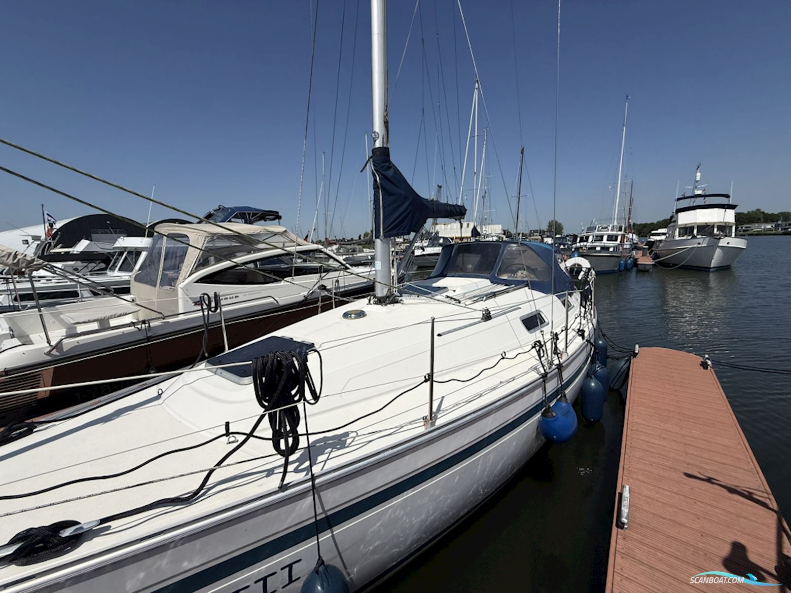 Bavaria  32 Holiday