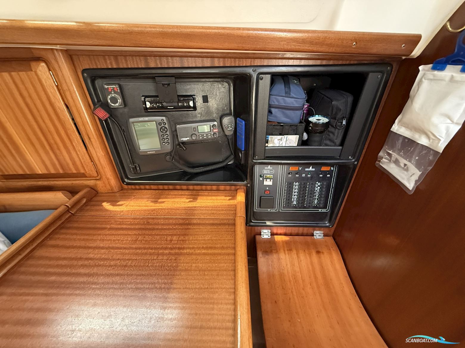 Bavaria  32 Holiday