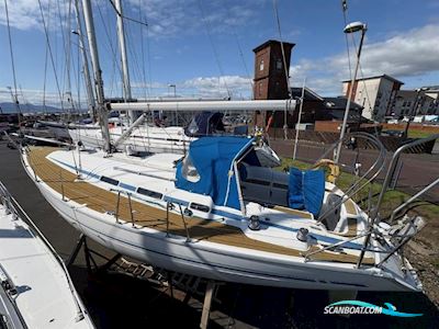 Bavaria  38 Exclusive Sailingboat 1999, with Yanmar  3JH3E engine, United Kingdom
