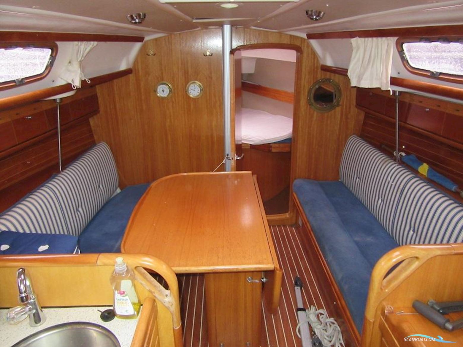 Bavaria 30 cruiser