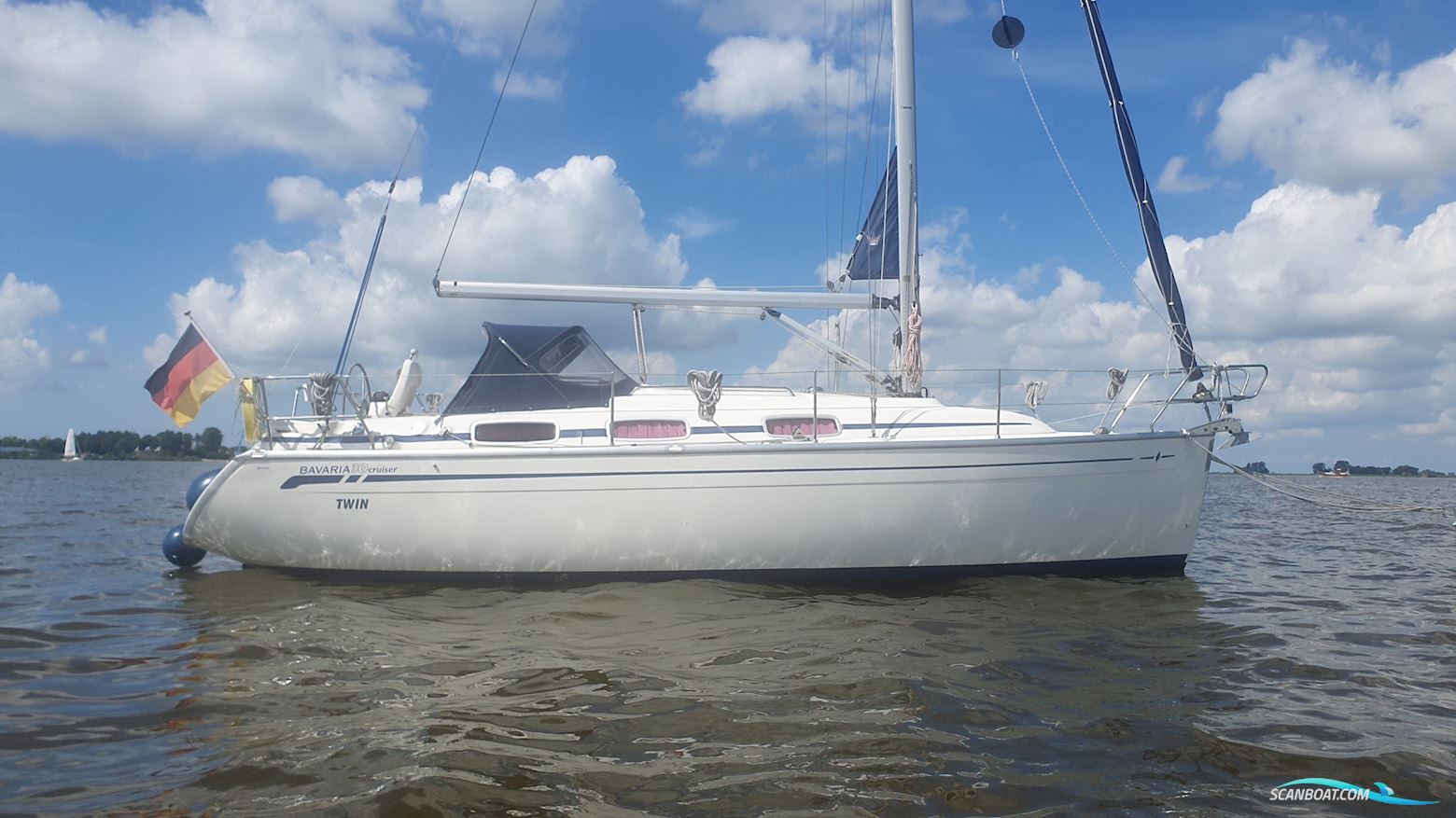 Bavaria 30 Cruiser Sailingboat 2005, with Volvo Penta engine, The Netherlands