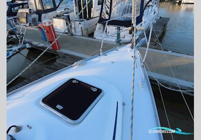 Bavaria 30 Cruiser Sailingboat 2006, with Volvo Penta engine, United Kingdom