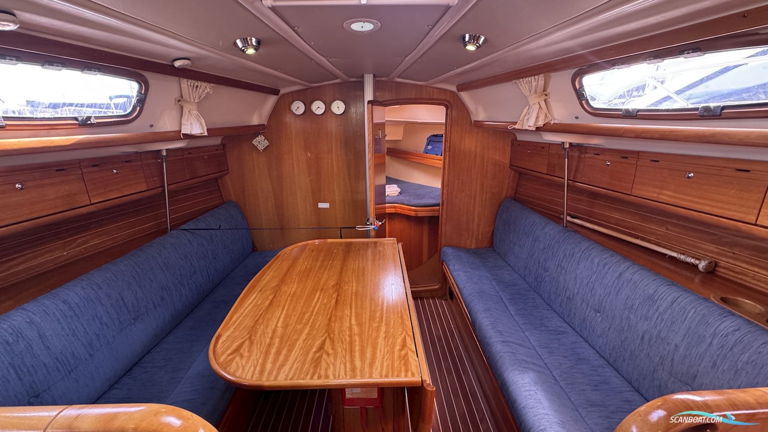 Bavaria 30