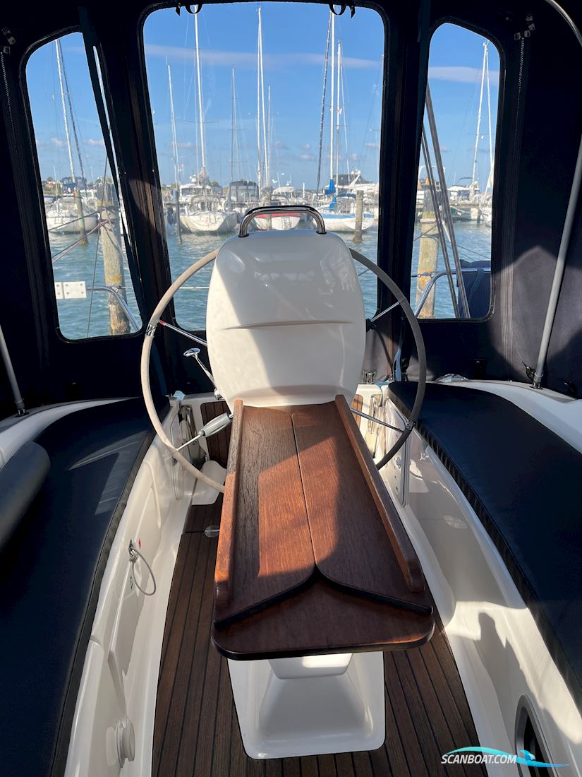 Bavaria 31 cruiser