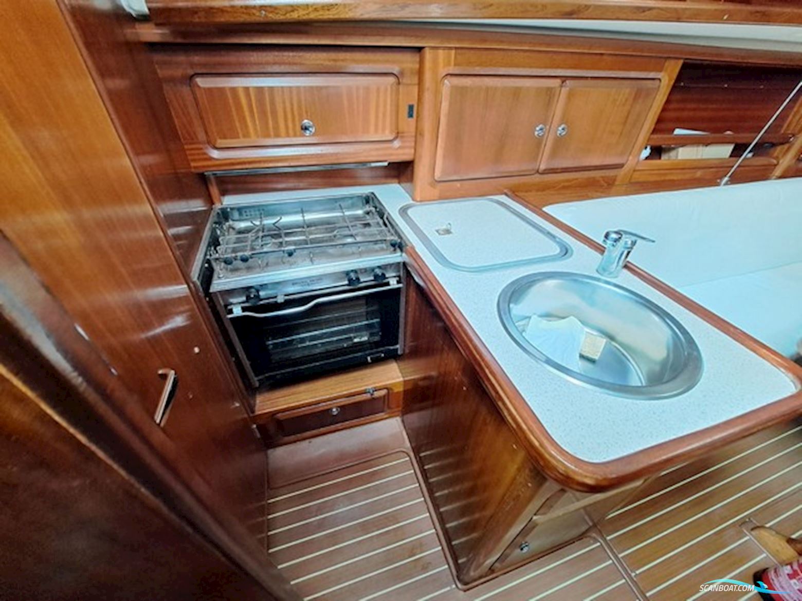 Bavaria 31