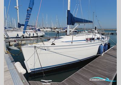 Bavaria 31 Sailingboat 2007, with Volvo Penta engine, United Kingdom