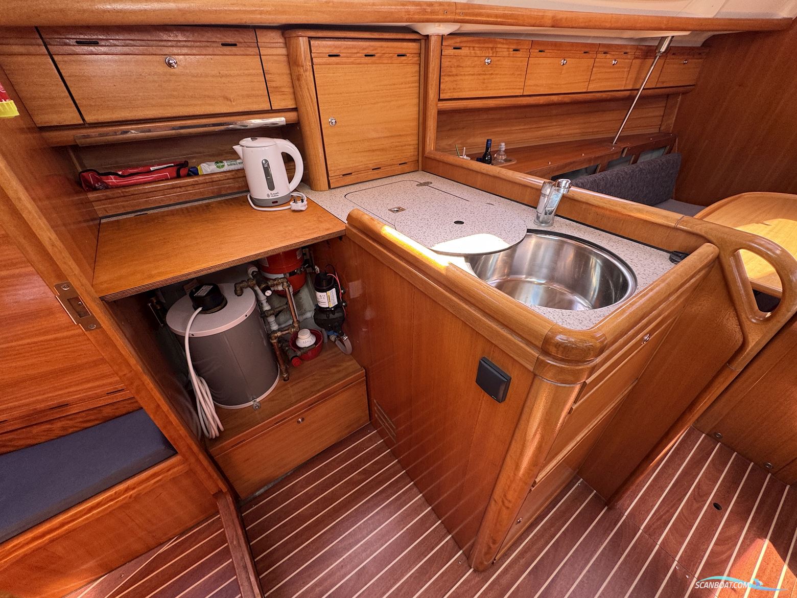 Bavaria 31