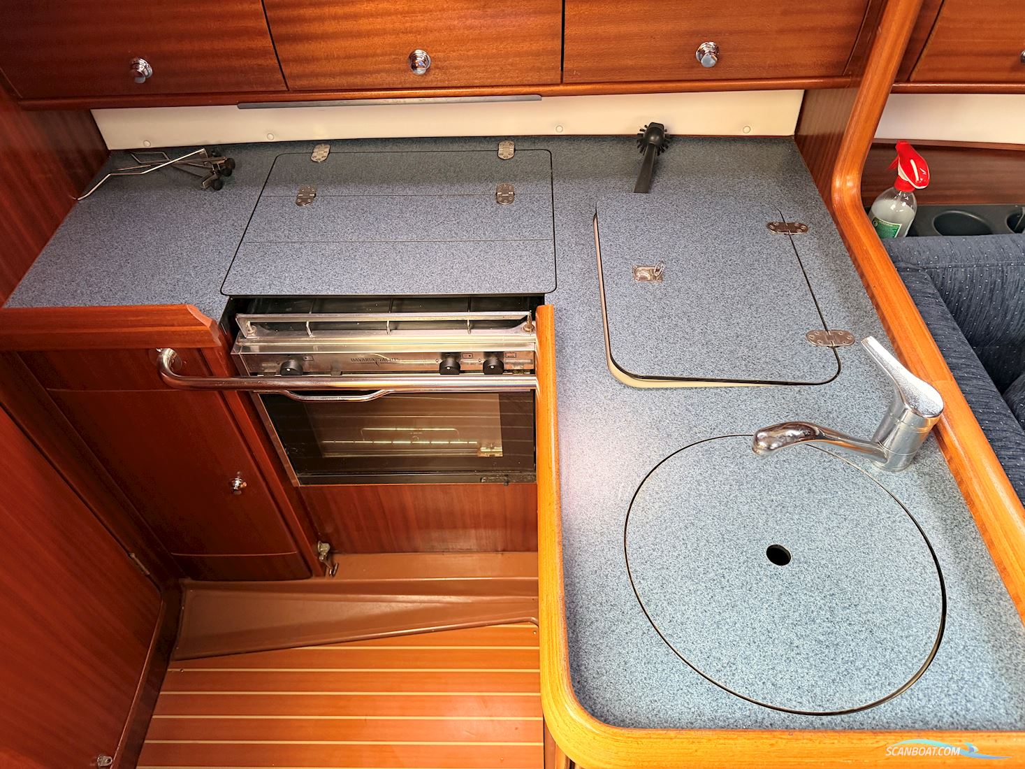 Bavaria 32 Cruiser - rätt utrustning & nyare motor 
