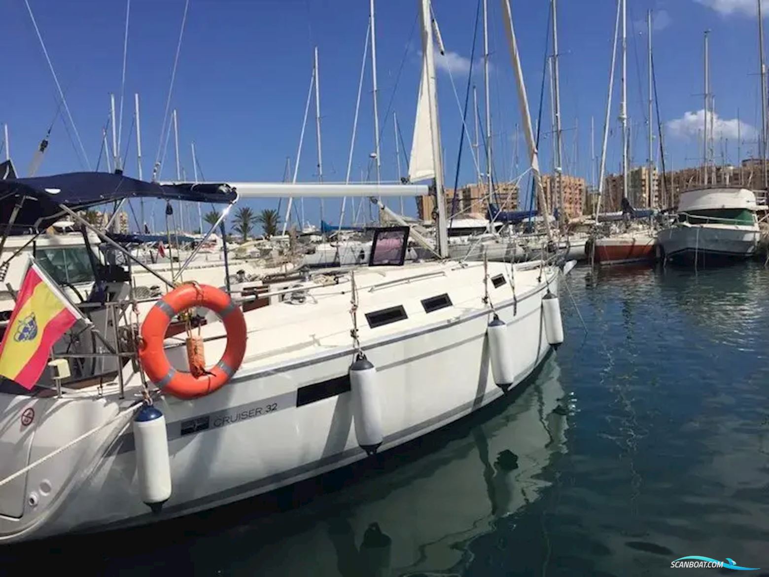 Bavaria 32 Cruiser Sailingboat 2011, with Volvo Penta engine, Spain