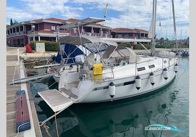 Bavaria 32 CRUISER Sailingboat 2010, with VOLVO PENTA D1-30F engine, Croatia
