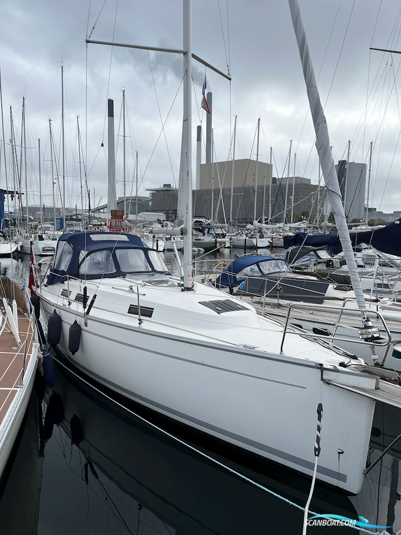 Bavaria 32 Cruiser Sailingboat 2010, with Volvo Penta d1-20 engine, Denmark