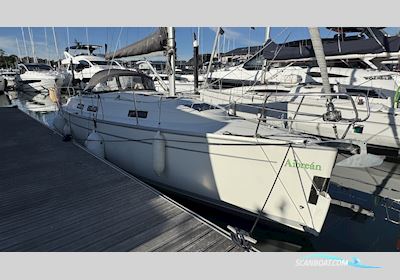 Bavaria 32 Cruiser Sailingboat 2010, with Volvo Penta engine, United Kingdom