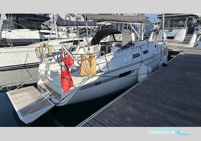 Bavaria 32 Cruiser Sailingboat 2010, with Volvo Penta engine, United Kingdom