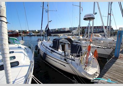 Bavaria 32 Sailingboat 2003, with Volvo-Penta engine, Germany
