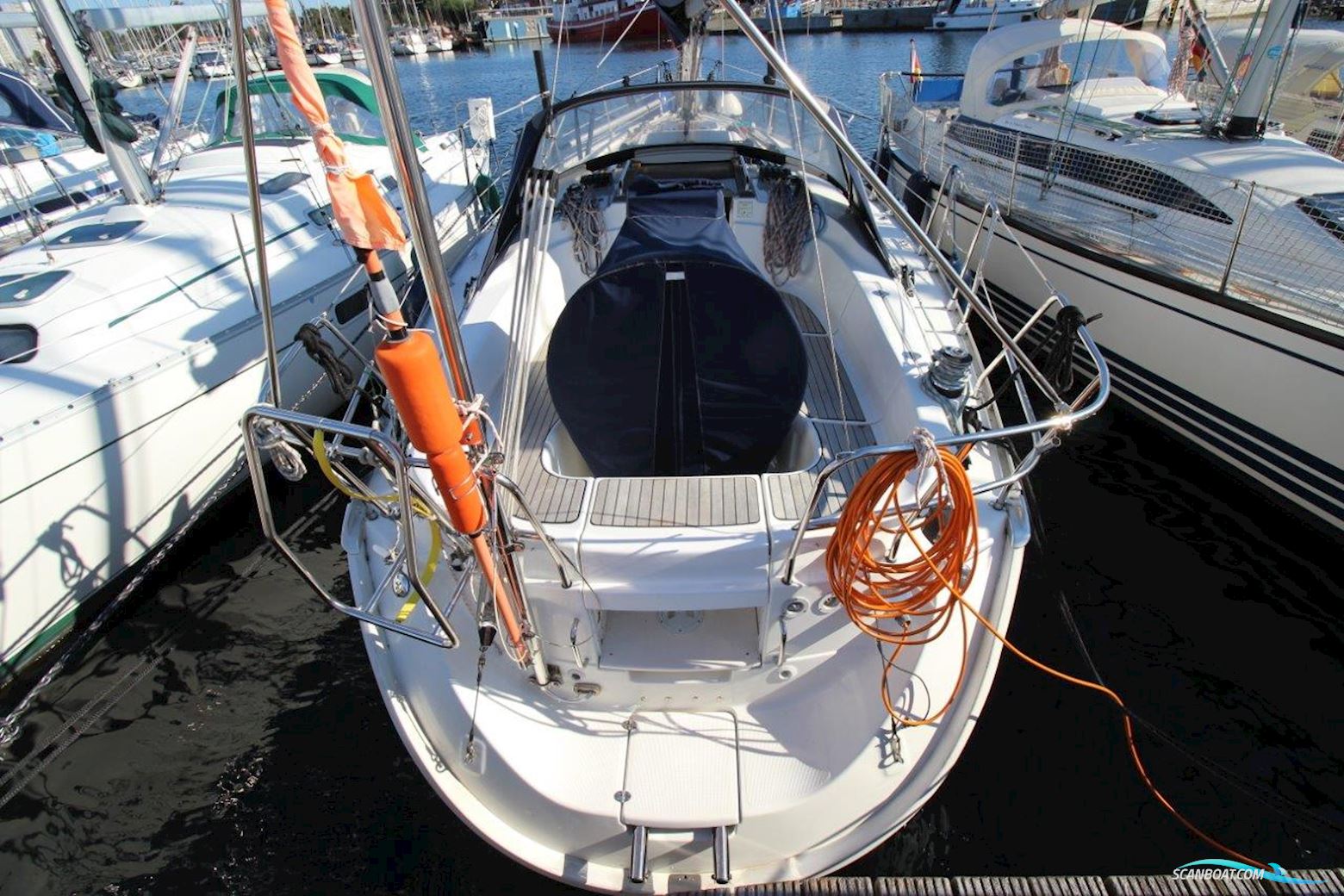 Bavaria 32