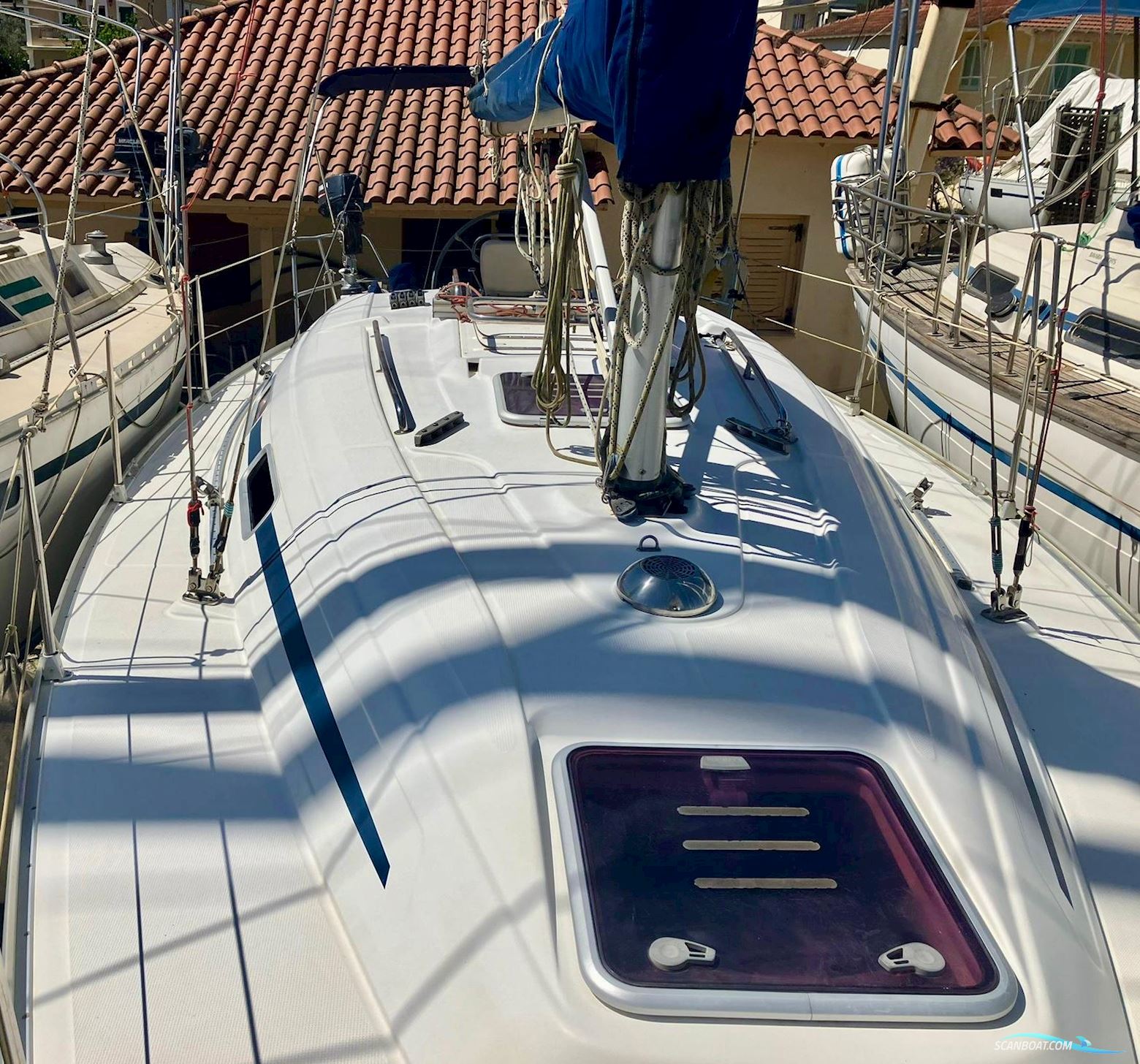 Bavaria 32