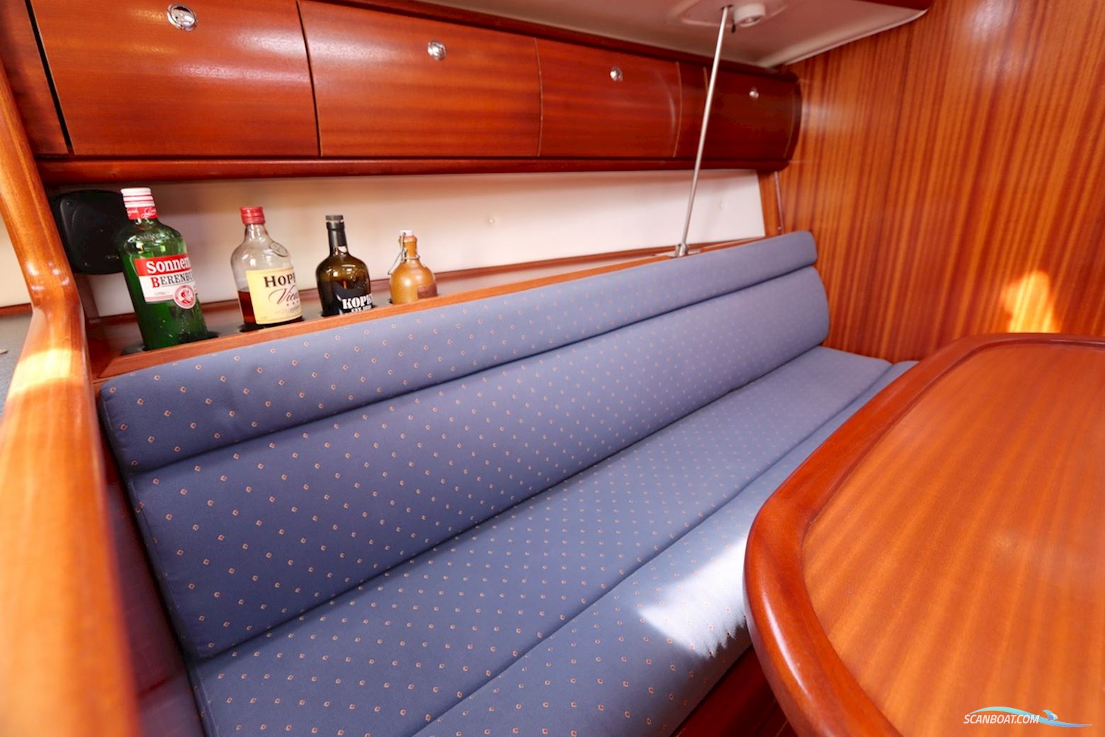Bavaria 32
