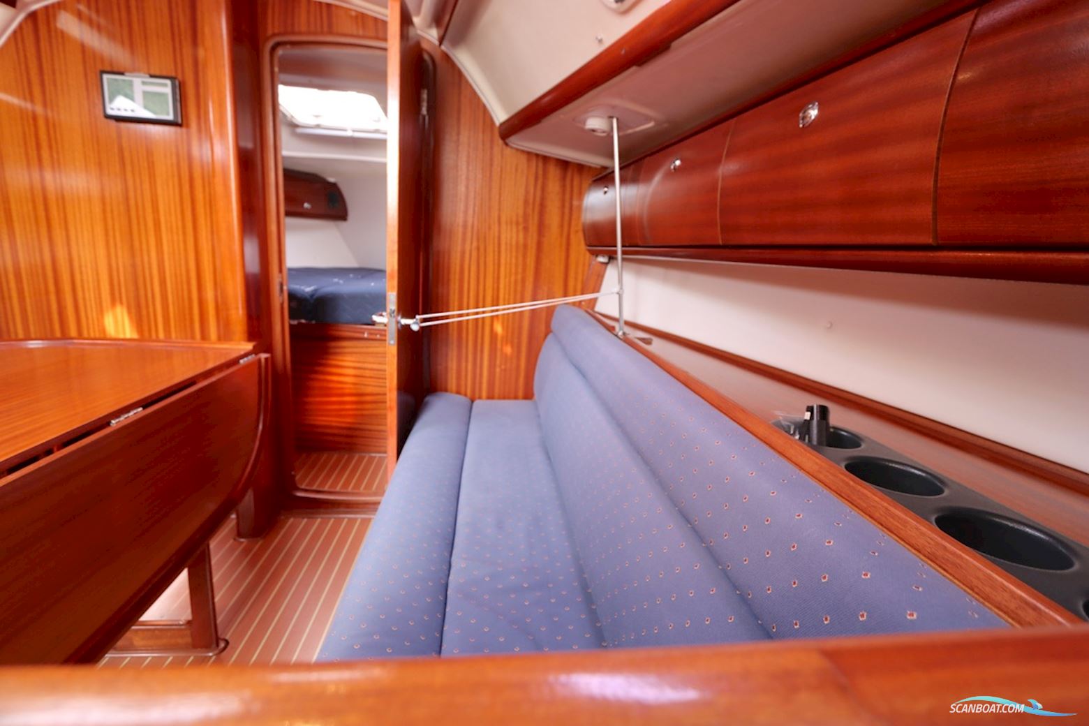 Bavaria 32