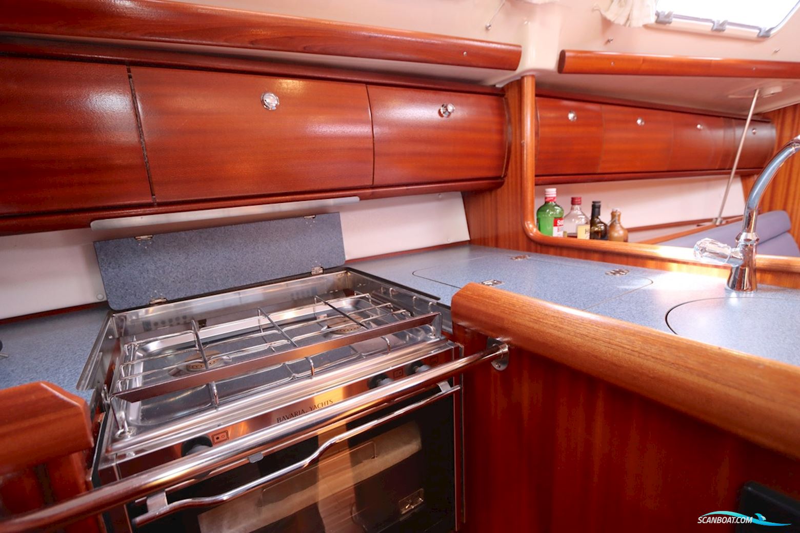 Bavaria 32