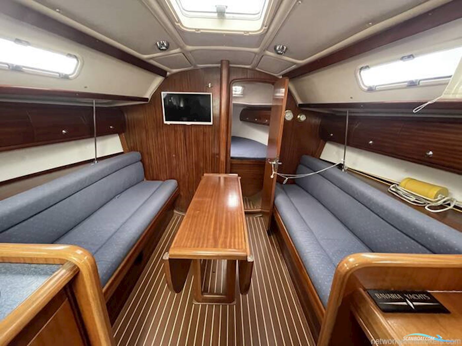 Bavaria 32