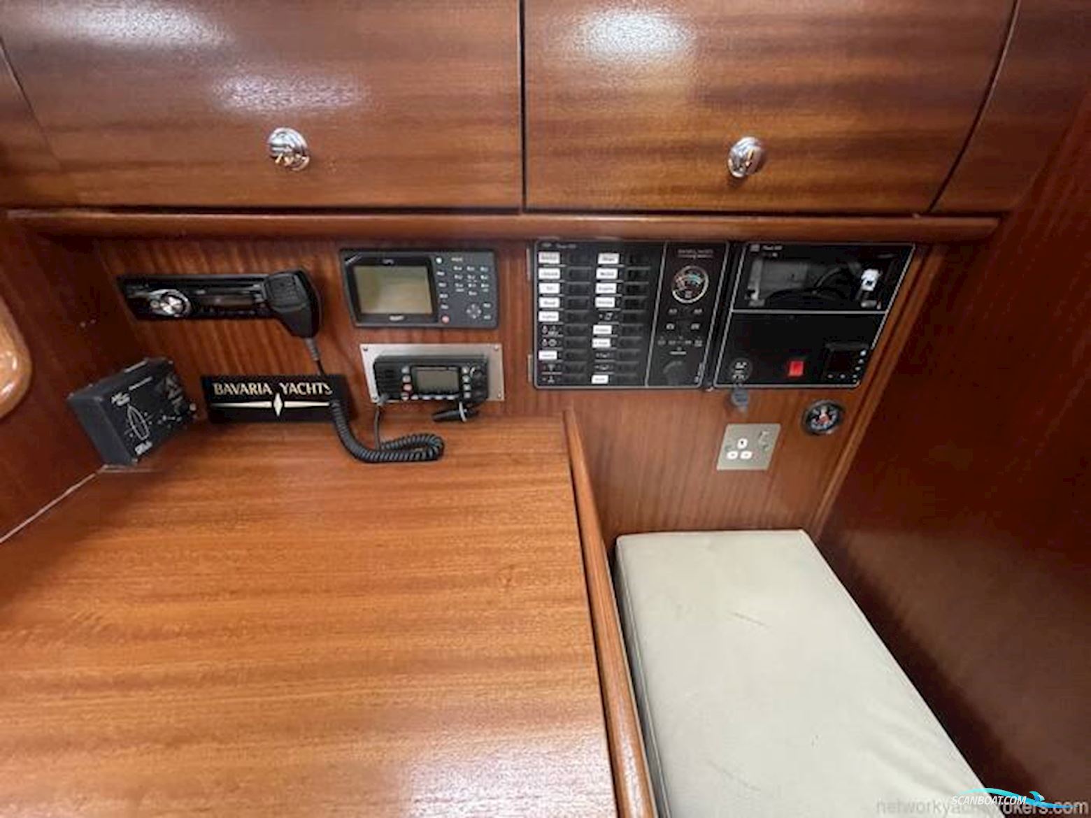 Bavaria 32