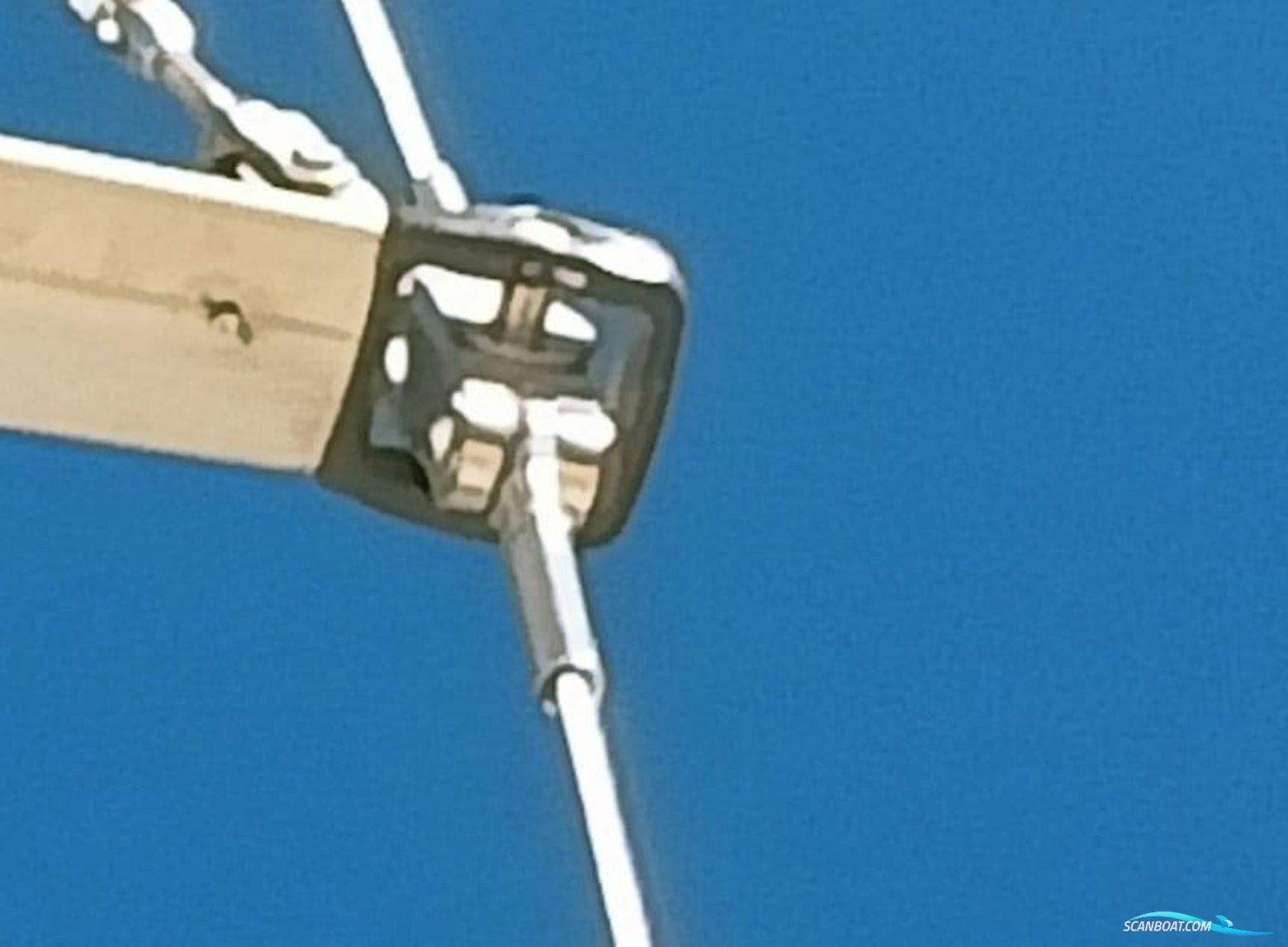 Bavaria 32