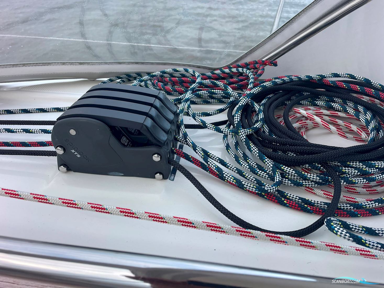 Bavaria 32