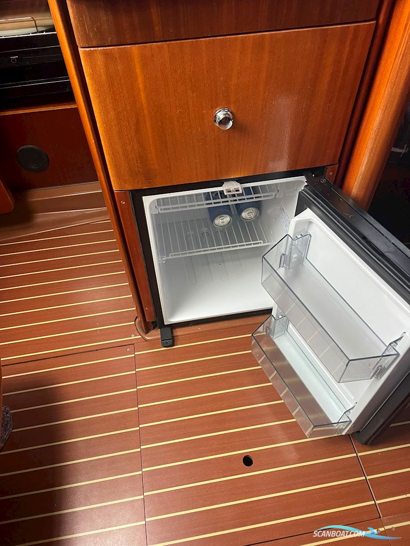 Bavaria 32