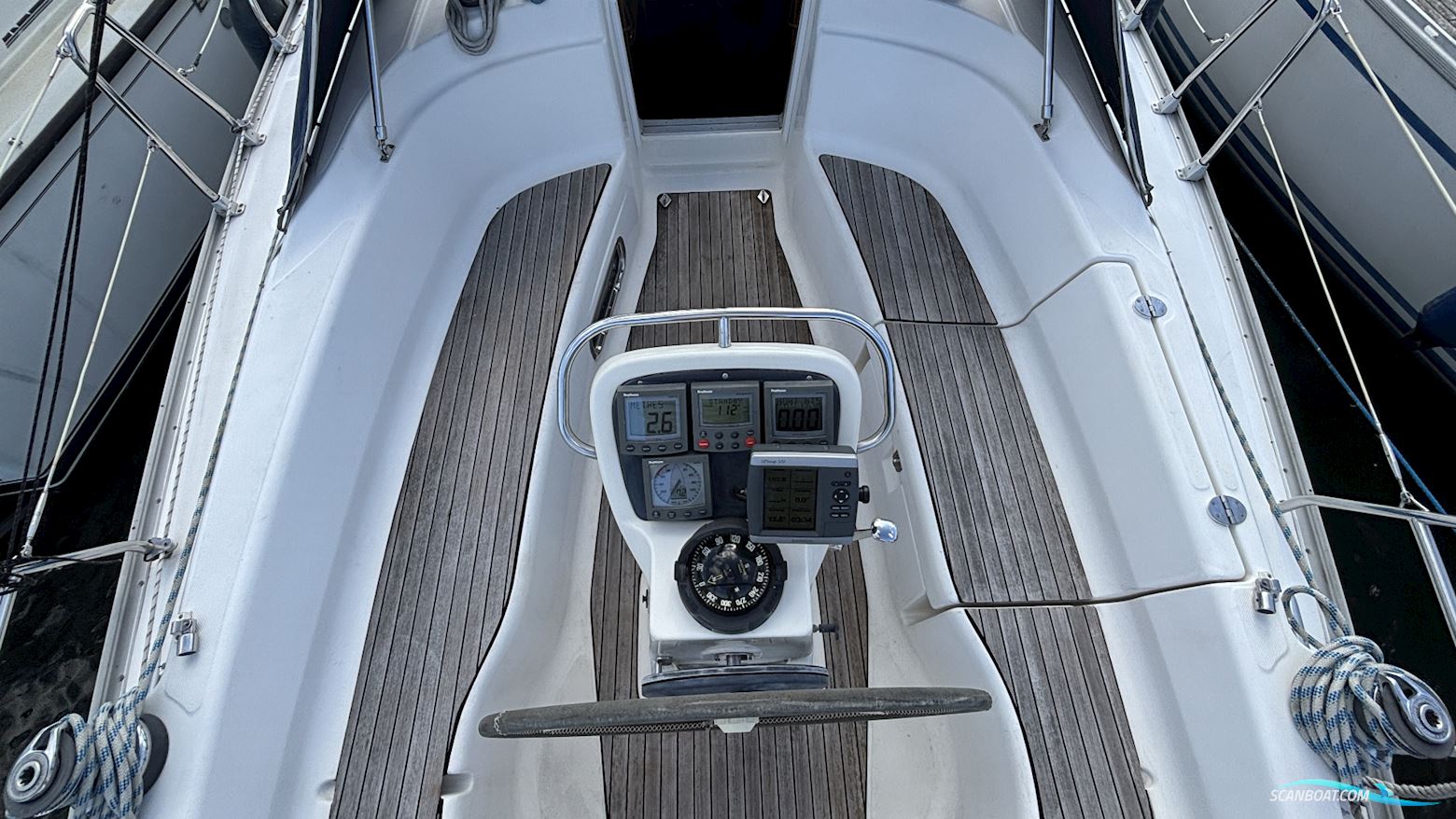 Bavaria 32