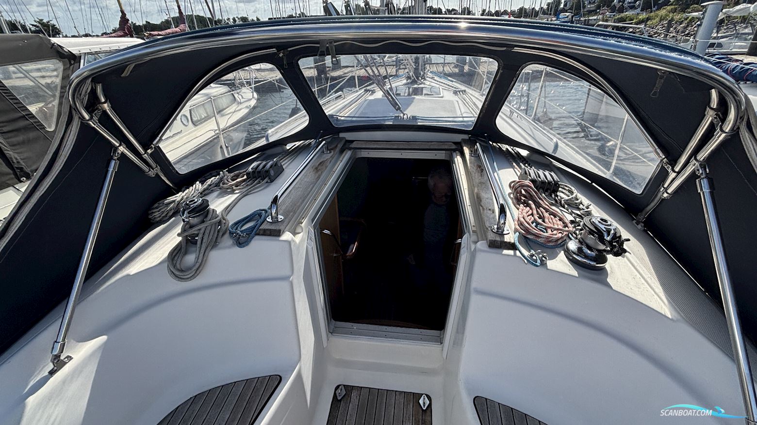 Bavaria 32