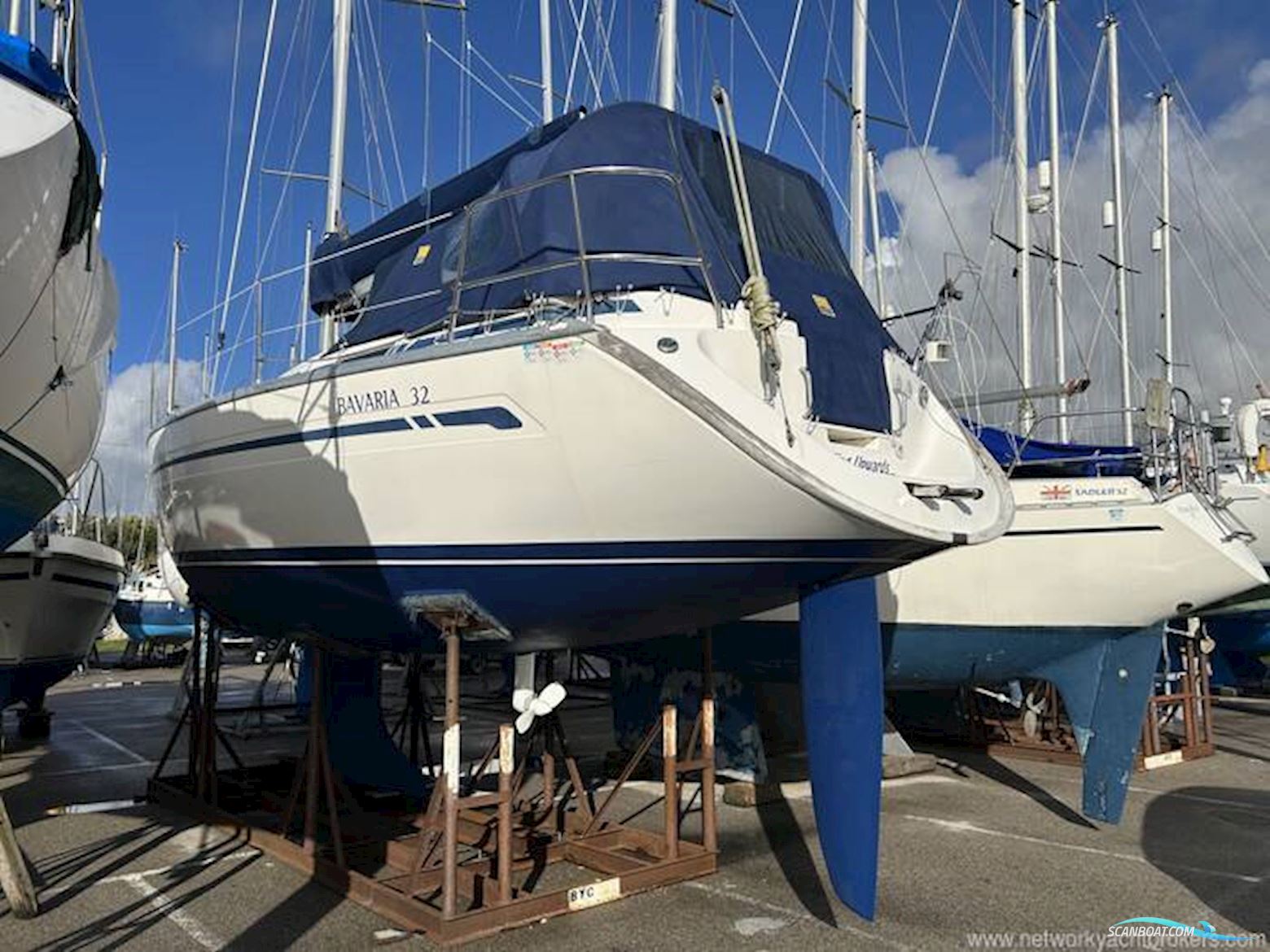 Bavaria 32
