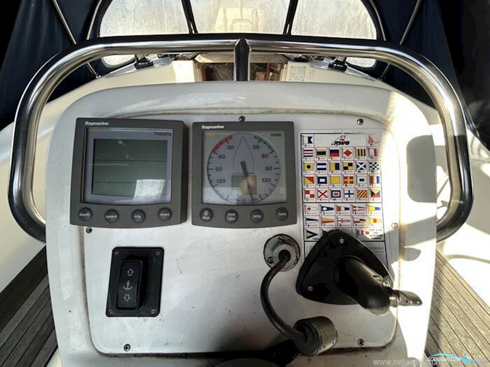 Bavaria 32