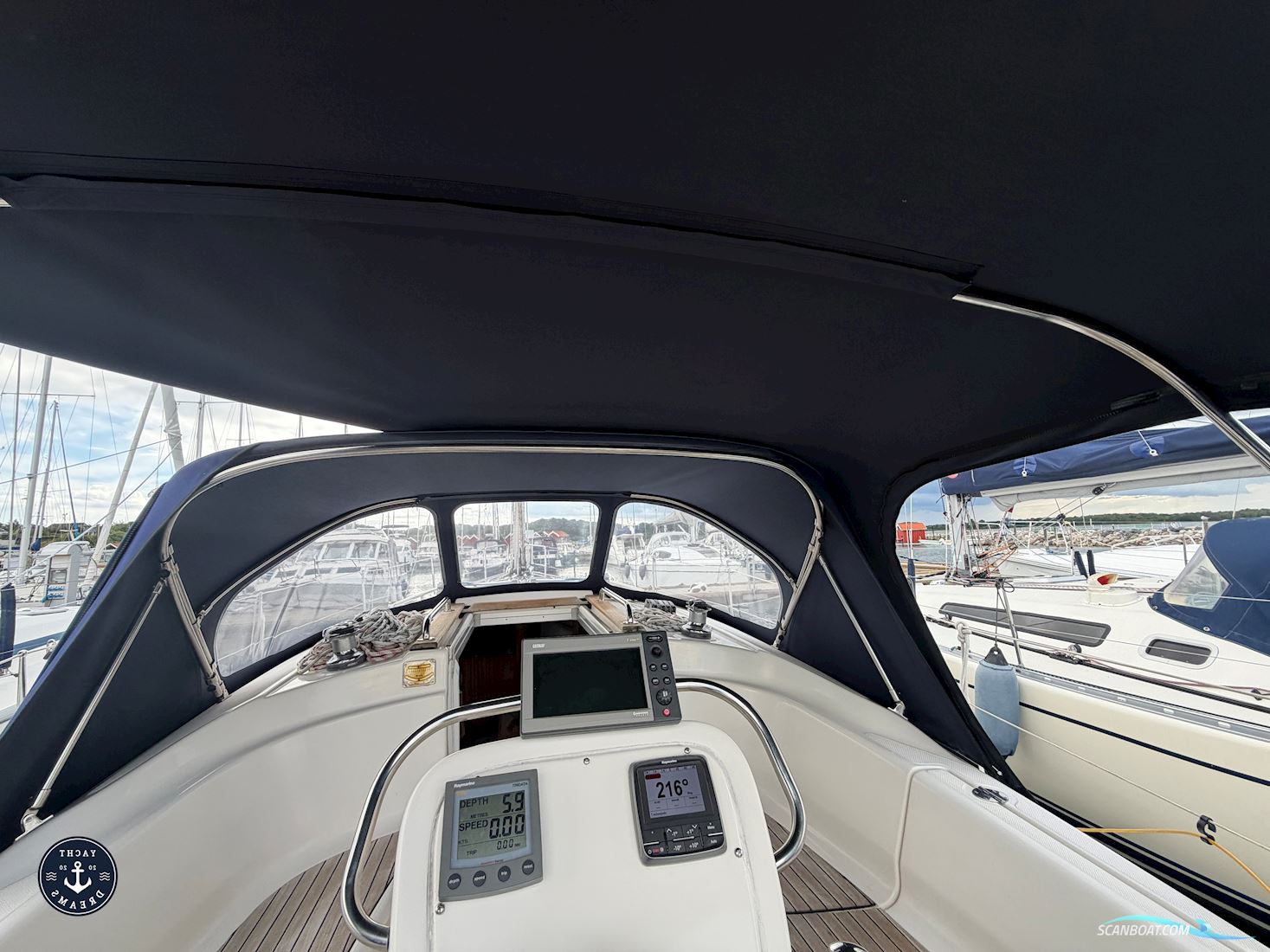 Bavaria 32