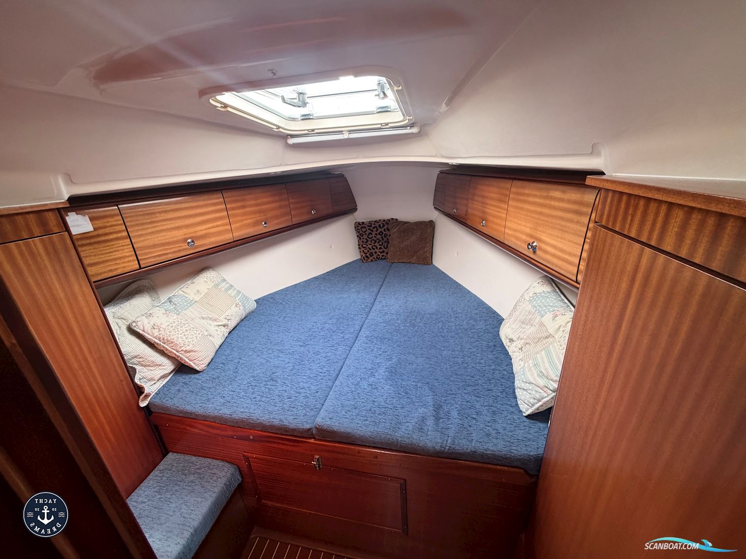 Bavaria 32