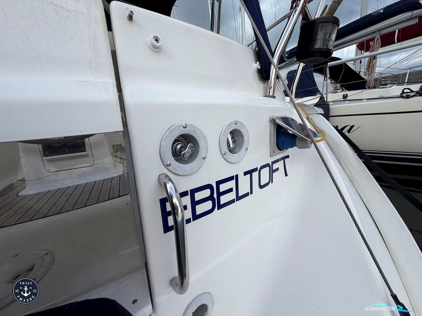 Bavaria 32
