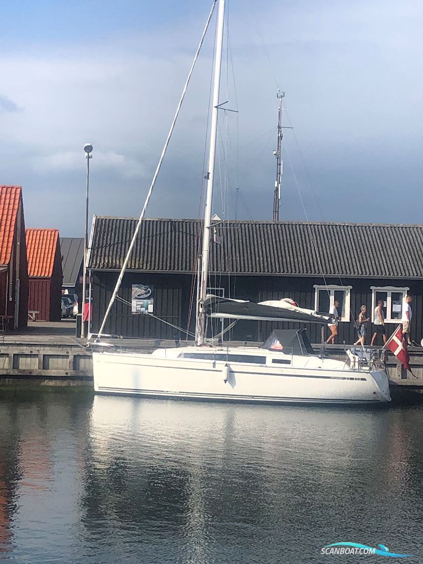 Bavaria 33 Cruiser Sailingboat 2015, with Volvo Penta, Serviceret engine, Denmark
