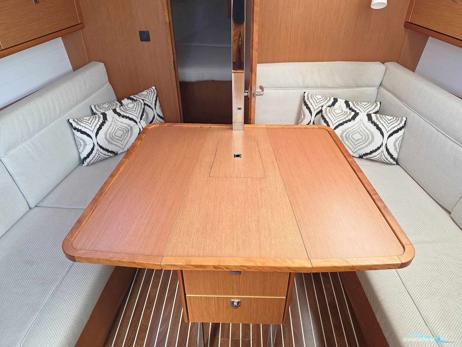 Bavaria 33 Cruiser
