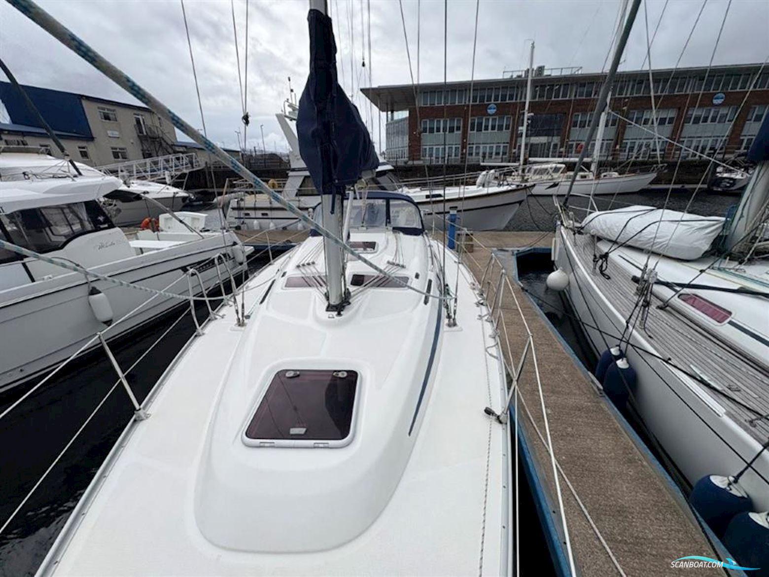 Bavaria 33