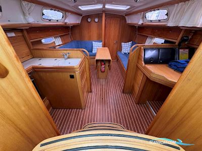 Bavaria 33 Sailingboat 2006, with Volvo Penta  D1-30 engine, United Kingdom