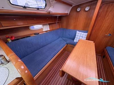 Bavaria 33 Sailingboat 2006, with Volvo Penta  D1-30 engine, United Kingdom